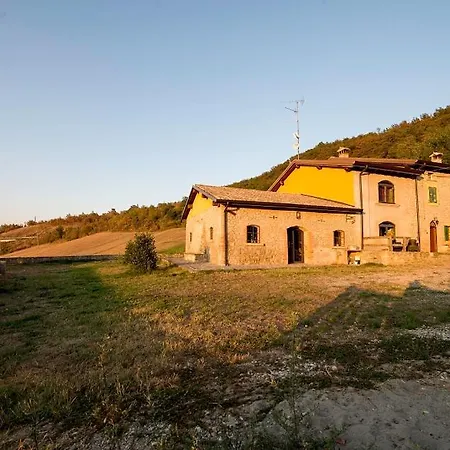 Fattoria Branciana Bed & Breakfast Rossena