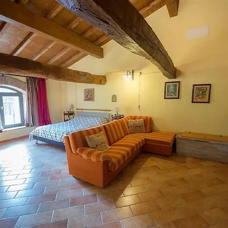 Fattoria Branciana Bed and breakfast Rossena