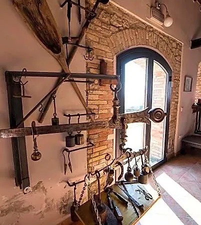 Fattoria Branciana Bed & Breakfast