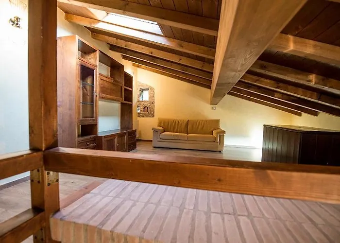 Fattoria Branciana Bed & Breakfast Rossena