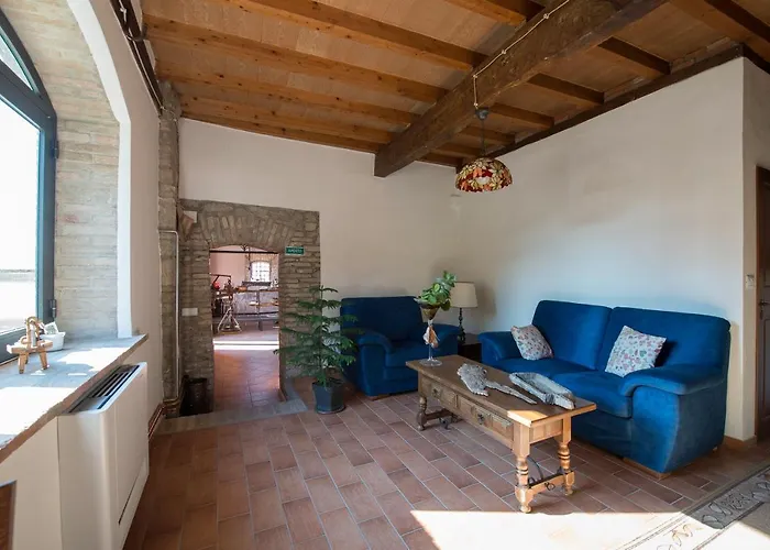 Bed & Breakfast Fattoria Branciana Rossena